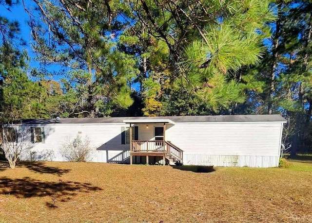 Property at 28 Two States St, Havana, FL 32333, 3 beds, 2 baths