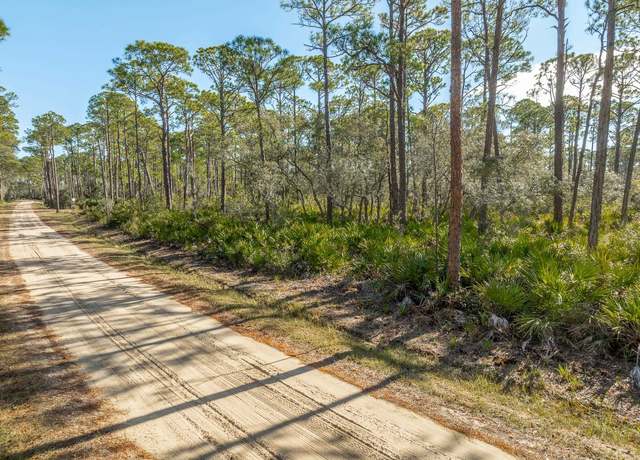 Property at 86 Lakeview Dr, Bald Point, FL 32346