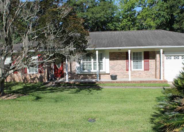 Property at 1082 Richardson Rd, Tallahassee, FL 32301, 3 beds, 2 baths