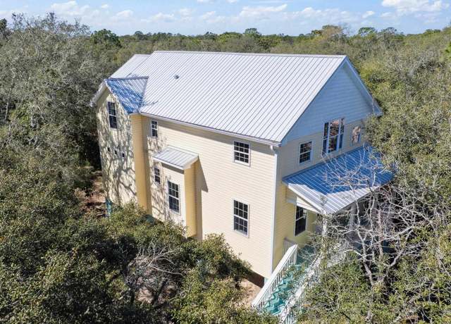 Property at 13 Aucilla St, Panacea, FL 32346, 3 beds, 2.5 baths