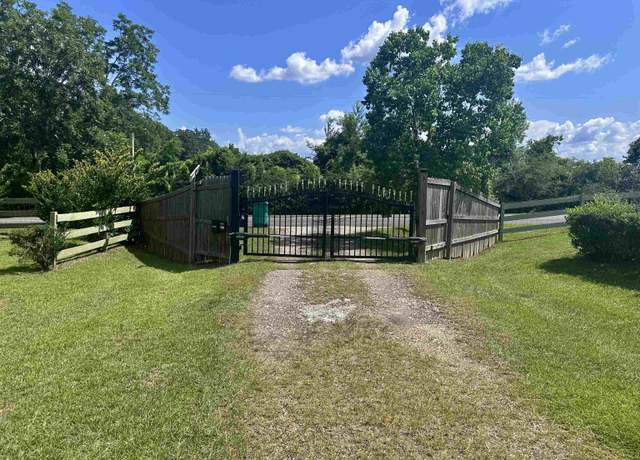 Property at 733 Hanna Mill Pond Rd, Quincy, FL 32351, 4 beds, 2 baths