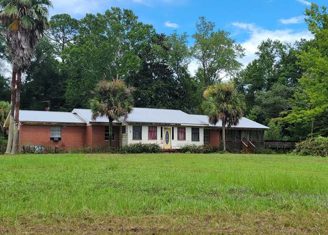 Property at 155 Porsche Ln, Crawfordville, FL 32327, 3 beds, 2 baths