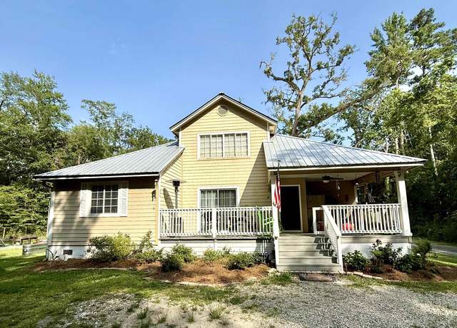 Property at 359 River Plantation Rd, Crawfordville, FL 32327, 3 beds, 2 baths