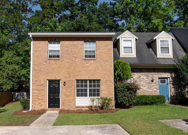 Property at 2382 Gregory Dr, Tallahassee, FL 32303, 2 beds, 2.5 baths