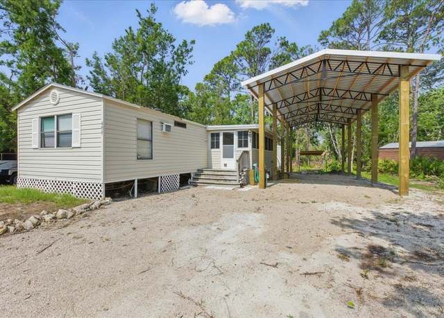 Property at 409 NE Second St, Steinhatchee, FL 32359, 2 beds, 1 bath