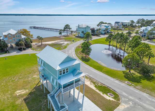 Property at 3 Schooner Ct, Panacea, FL 32346, 4 beds, 4.5 baths