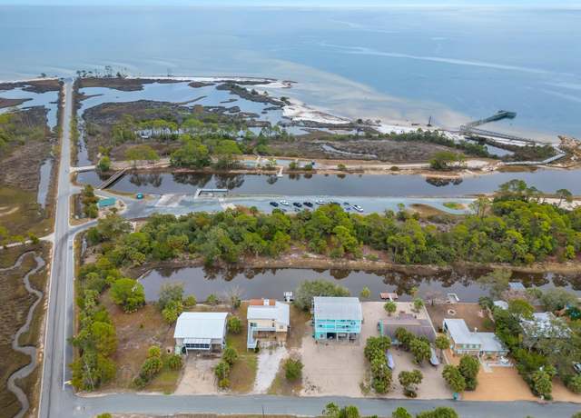 Property at 17 Sunrise Ln, Panacea, FL 32346, 3 beds, 2 baths