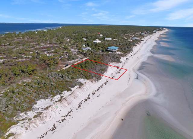 Property at 834 Gulf Shore Dr, Carrabelle, FL 32322