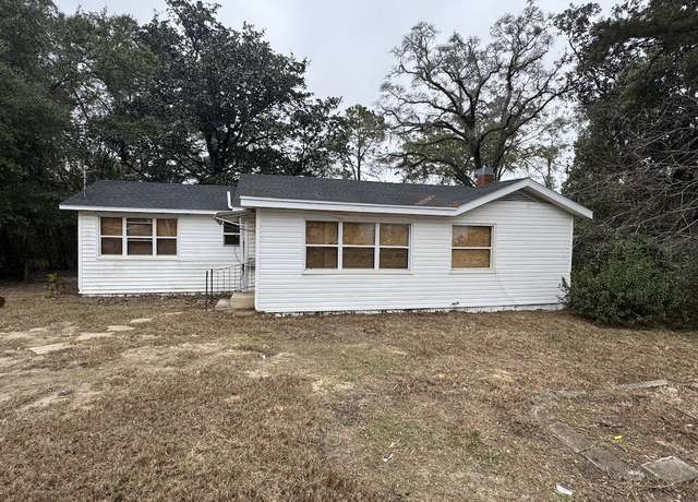 Property at 110 Ridge Rd, Tallahassee, FL 32301, 4 beds, 3 baths