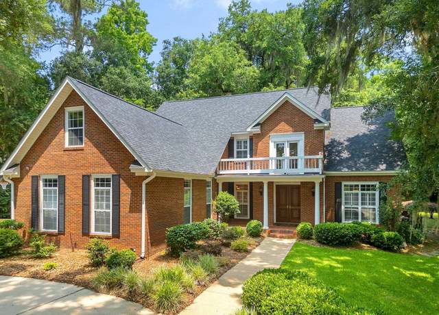 Property at 1020 Summerbrooke Dr, Tallahassee, FL 32312, 4 beds, 3 baths