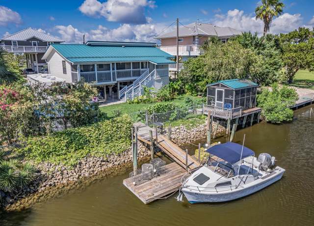 Property at 83 Gulf Breeze Dr, Crawfordville, FL 32327, 3 beds, 2 baths