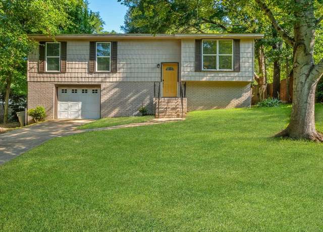 Property at 2760 Raintree Cir, Tallahassee, FL 32308, 3 beds, 2 baths