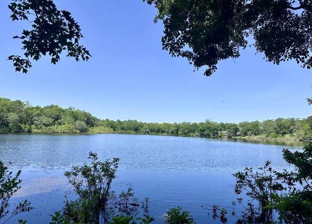 Property at 172 Friendship Church Rd, Crawfordville, FL 32327, 3 beds, 2 baths