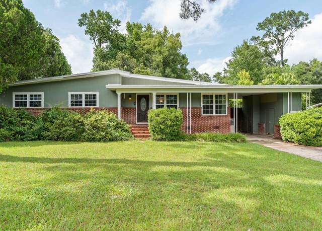 Property at 2808 Morningside Dr, Tallahassee, FL 32301, 3 beds, 2 baths