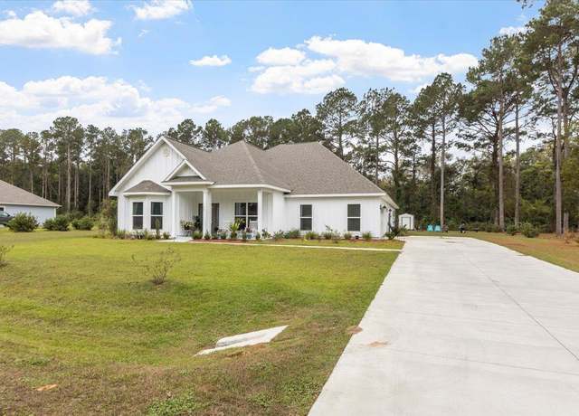 Property at 90 Oakgrove Ln, Quincy, FL 32351, 5 beds, 3 baths