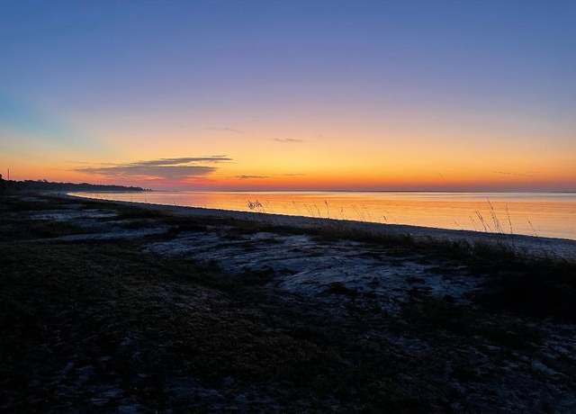 Property at 580 Gulf Shore Dr, FL 32322