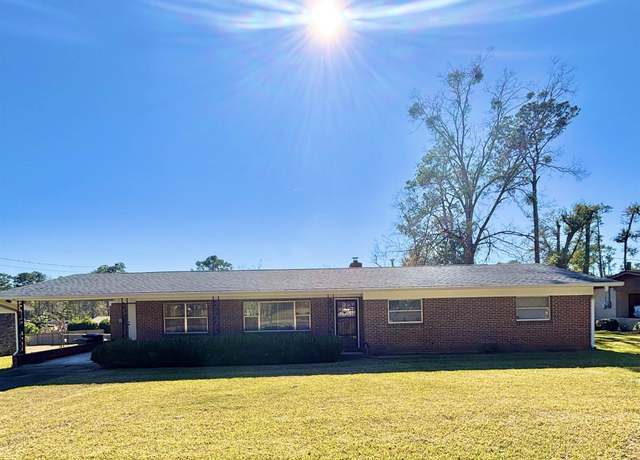 Property at 1401 Eleanor Dr, Tallahassee, FL 32301, 3 beds, 2 baths