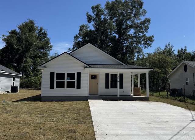 Property at 45 Summer Brooke Ln, Crawfordville, FL 32327, 3 beds, 2 baths