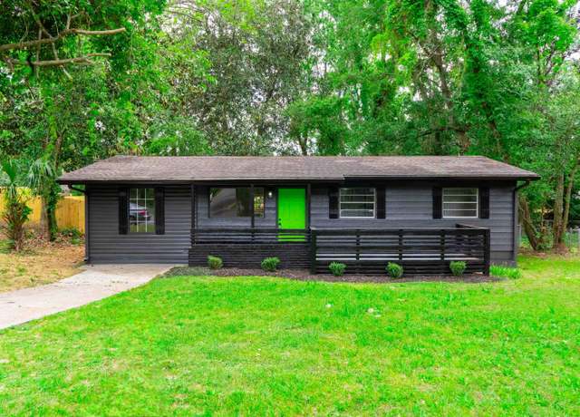 Property at 403 Cambridge Dr, Tallahassee, FL 32304, 4 beds, 2 baths