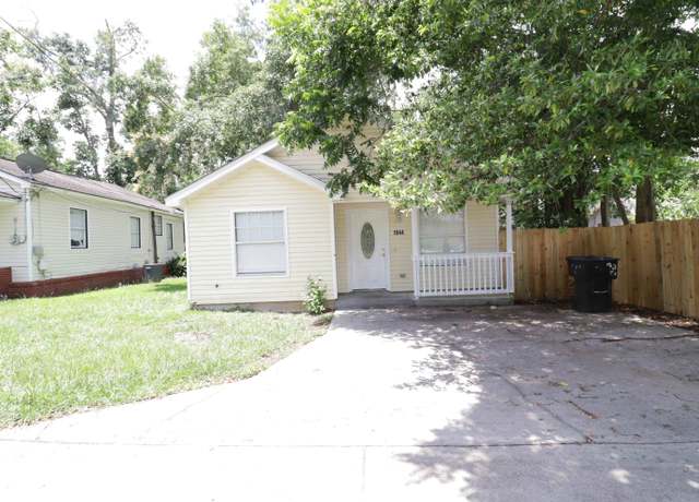 Property at 1944 Pasco St, Tallahassee, FL 32310, 3 beds, 3 baths