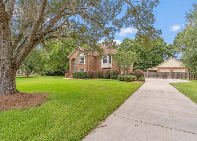 Property at 6108 Ox Bottom Manor Dr, Tallahassee, FL 32312, 4 beds, 3 baths