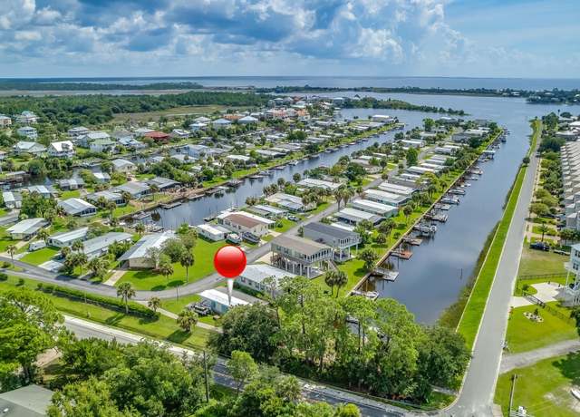 Property at 19 Janet Dr, Crawfordville, FL 32327, 3 beds, 2 baths