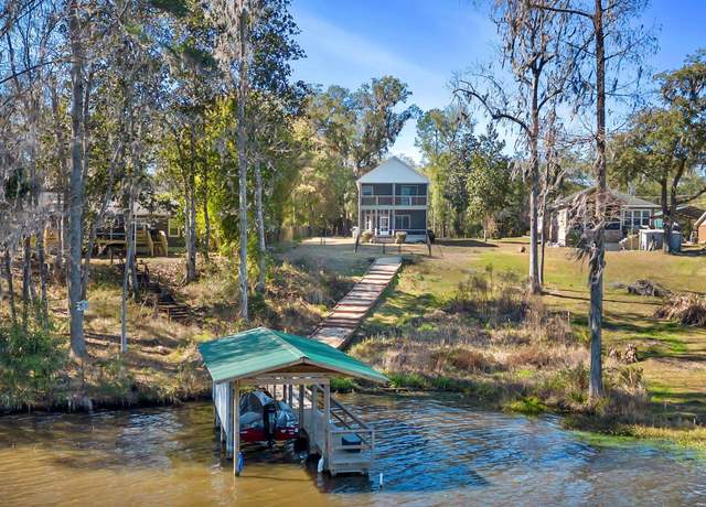 Property at 4041 Edgewater Dr, Tallahassee, FL 32310, 4 beds, 3 baths
