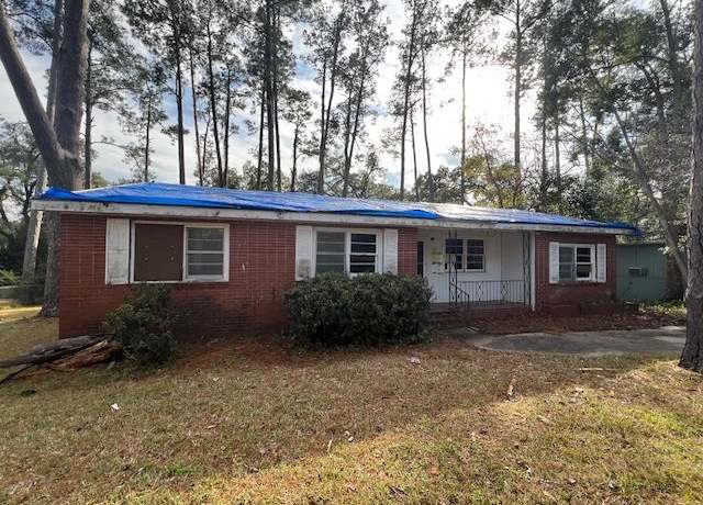 Property at 1501 Sharon Rd, Tallahassee, FL 32303, 3 beds, 1.5 baths