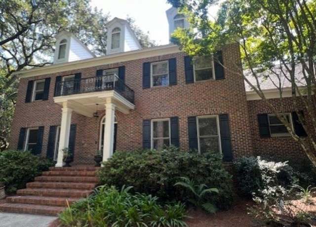 Property at 288 E Rosehill Dr, Tallahassee, FL 32312, 4 beds, 3.5 baths