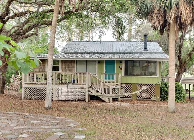 Property at 21 Saint James St, Panacea, FL 32346, 3 beds, 1 bath