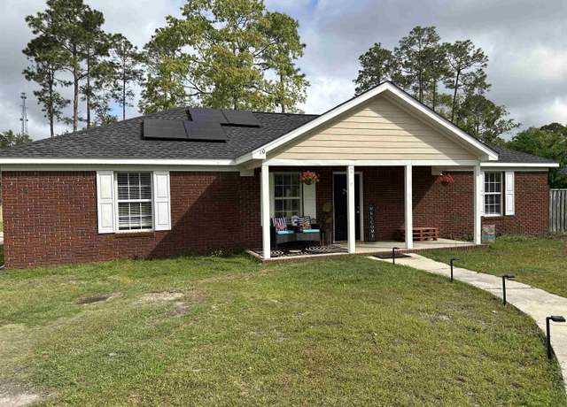 Property at 10 Country Way, Crawfordville, FL 32327, 3 beds, 2 baths