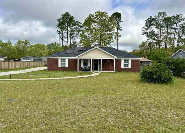 Property at 10 Country Way, Crawfordville, FL 32327, 3 beds, 2 baths