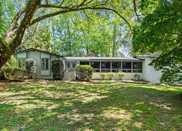 Property at 2521 Harriman Cir, Tallahassee, FL 32308, 5 beds, 3 baths