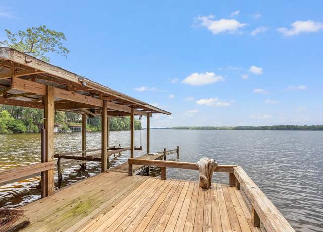 Property at 2769 Parramore Shores Rd, Tallahassee, FL 32310, 3 beds, 2 baths