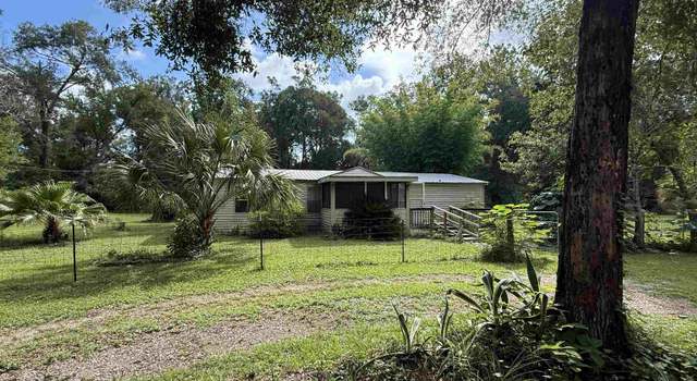 Photo of 28 Big White Oak Ln, Crawfordville, FL 32327