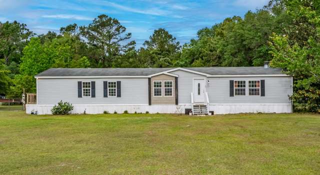 Photo of 281 Greenlea Cir, Crawfordville, FL 32327