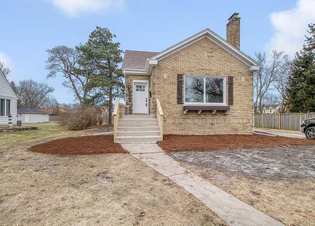 Property at 7937 Forest Ave, Munster, IN 46321, 3 beds, 2 baths