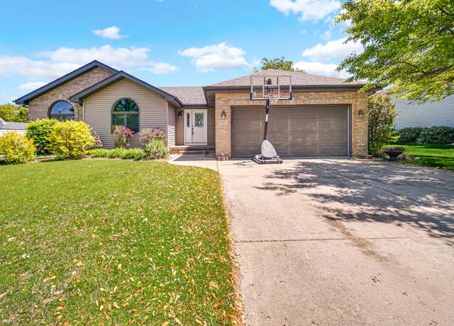 Property at 7521 Kil Ct, Schererville, IN 46375, 3 beds, 2.5 baths