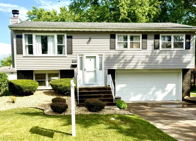 Property at 909 Harrison Pl, Dyer, IN 46311, 3 beds, 2 baths