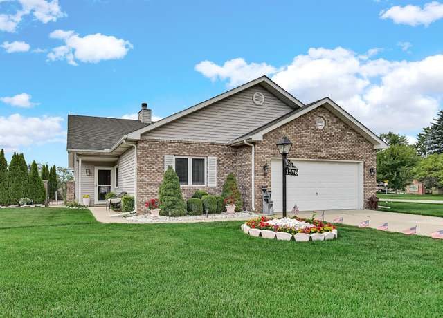 Property at 1576 Lilac Ct, Hobart, IN 46342, 3 beds, 2 baths