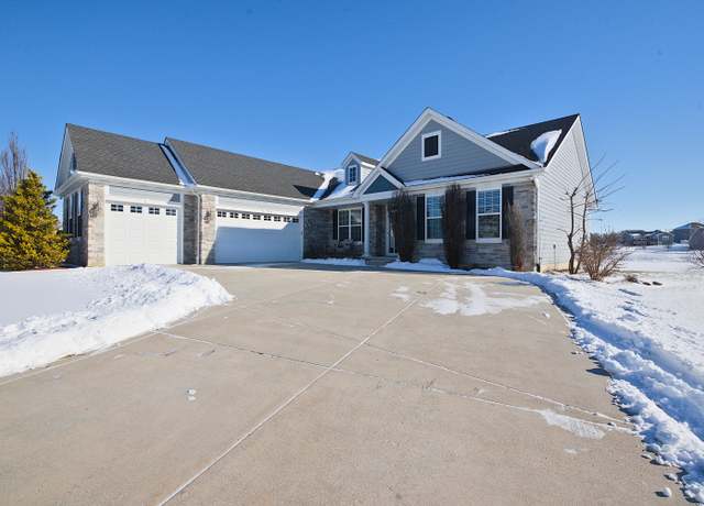 Property at 3202 Kickbush Dr, Valparaiso, IN 46385, 4 beds, 3 baths