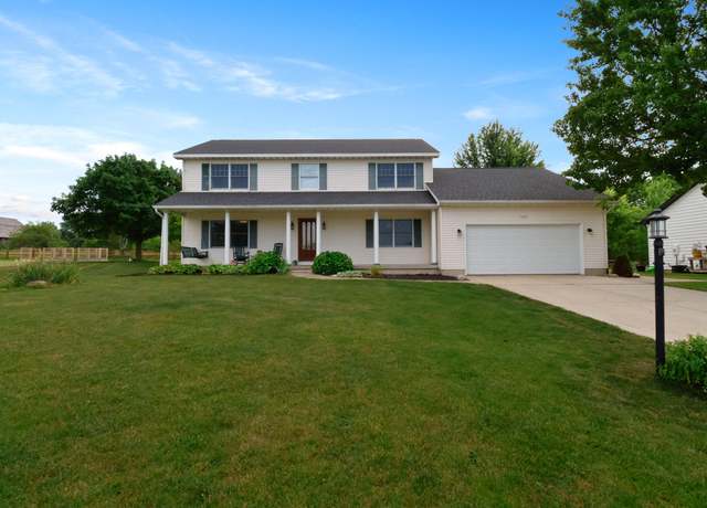 Property at 1353 Cobblestone Dr, Valparaiso, IN 46385, 4 beds, 3 baths