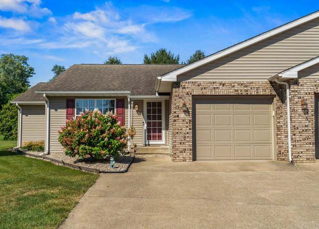 Property at 712 Elm Ct SW, Demotte, IN 46310, 3 beds, 2 baths