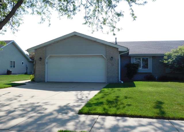 Property at 1100 Wildflower Ln, Dyer, IN 46311, 2 beds, 2 baths