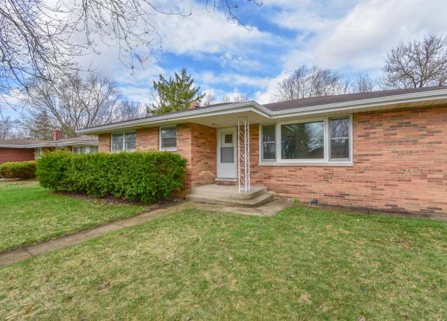 Property at 2116 W 57th Pl, Merrillville, IN 46410, 3 beds, 1.5 baths