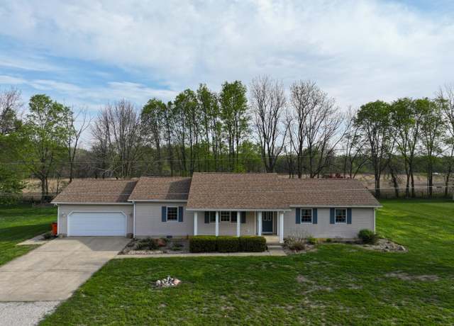 Property at 800 E Oak Vw, Winamac, IN 46996, 3 beds, 2 baths