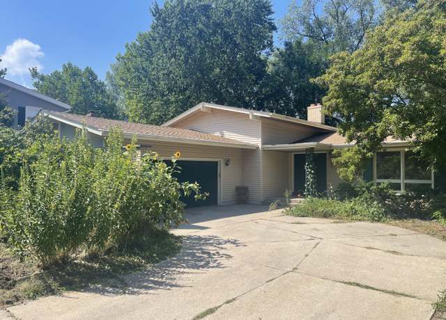 Property at 1531 Fran-lin Pkwy, Munster, IN 46321, 4 beds, 3 baths
