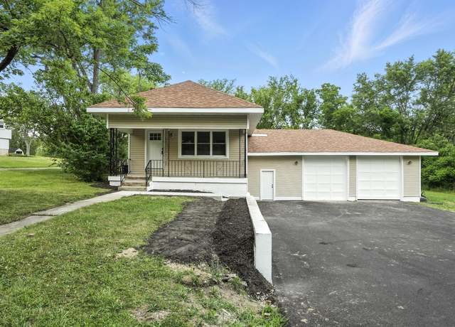 Property at 3710 W 125th Ave, Crown Point, IN 46307, 4 beds, 2 baths