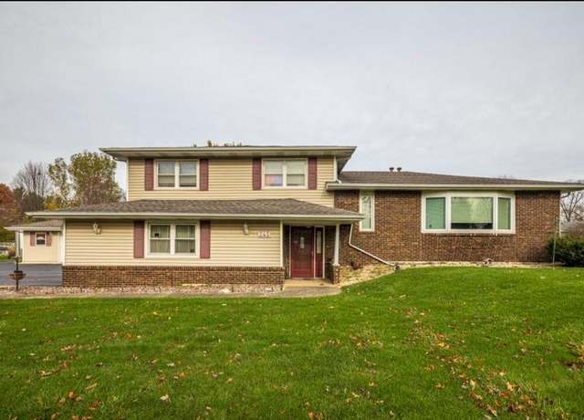 Property at 245 Westgate Dr, Valparaiso, IN 46385, 3 beds, 2.5 baths