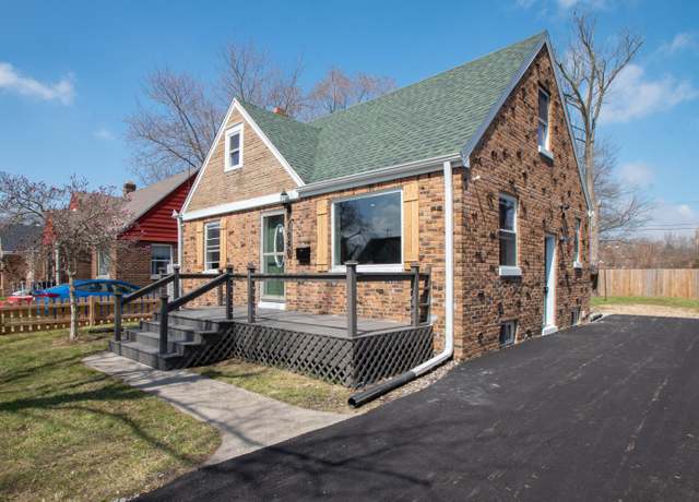 Property at 1040 E 45th Ave, Gary, IN 46409, 5 beds, 3.5 baths